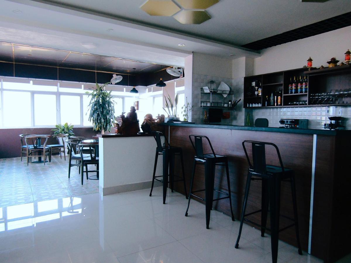 Hoang Dat Hotel ドンホイ エクステリア 写真